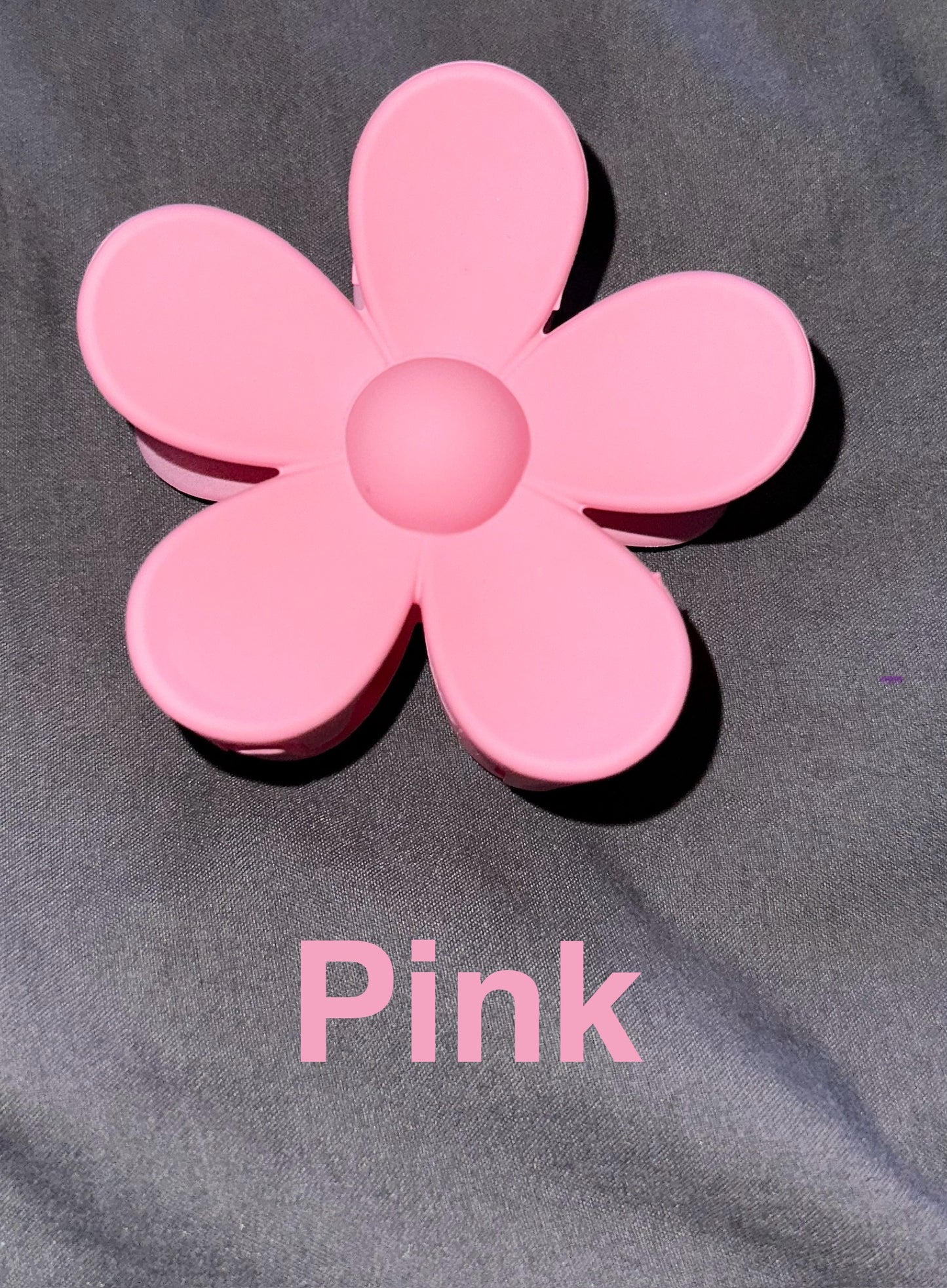 Daisy Matte Hair Claw