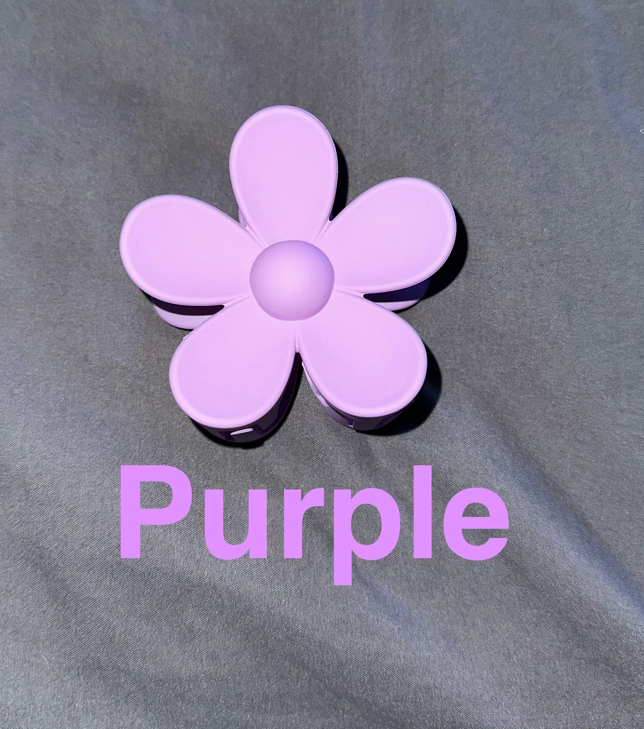 Daisy Matte Hair Claw